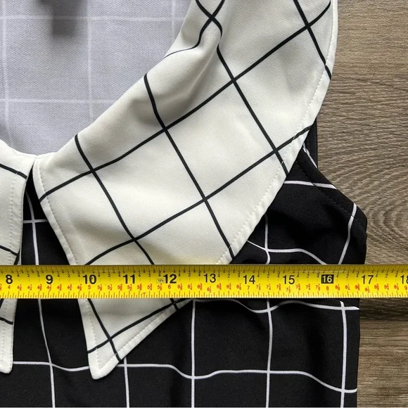 Retrolicious London Calling Dress Black and White Grid Print Dress size Large - Picture 9 of 10